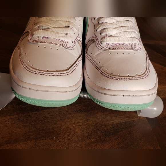 Nike Gamma Force Women's Size 5 White/Mint Green/Lavender - Picture 5 of 15